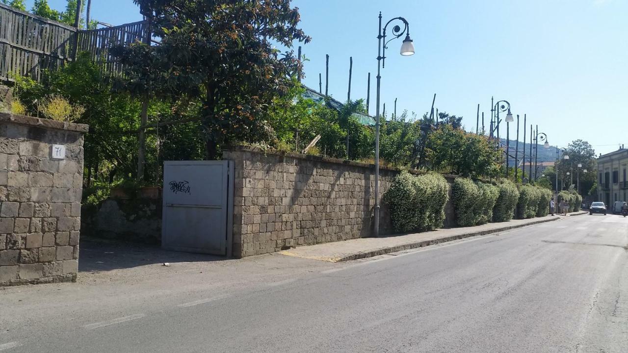Casa Carolina B&B Sorrento Exterior foto